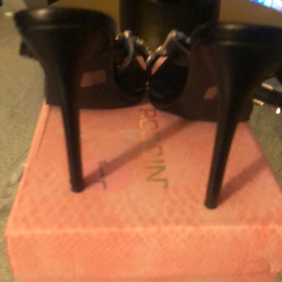 Shoes - Picture 2 of 2